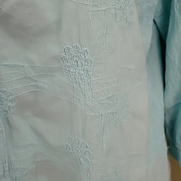 Sag Harbor Blouse - Picture 3 of 4